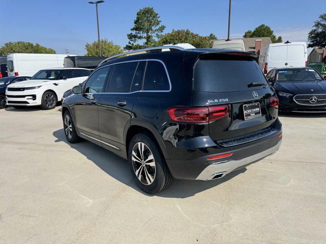 new 2025 Mercedes-Benz GLB 250 car, priced at $47,145