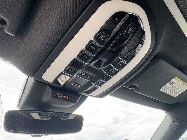 new 2025 Porsche Macan car