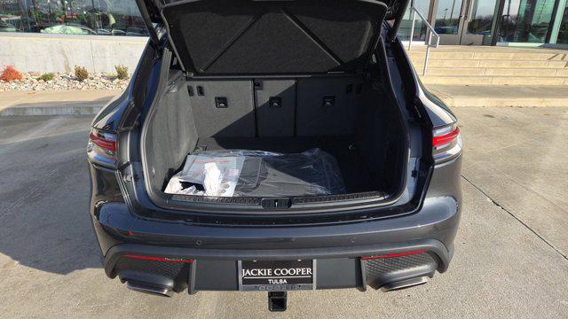 new 2025 Porsche Macan car