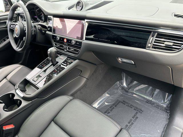 new 2025 Porsche Macan car