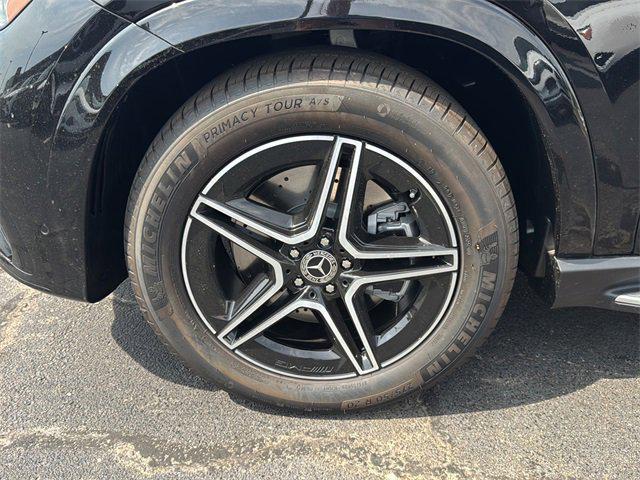 new 2026 Mercedes-Benz GLE 450 car, priced at $80,150