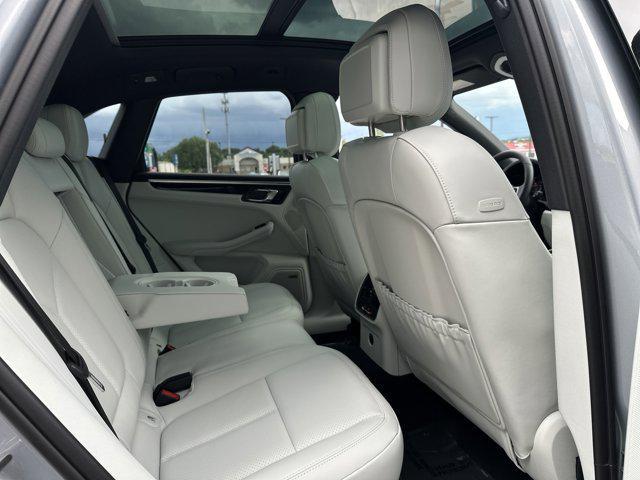 new 2025 Porsche Macan car