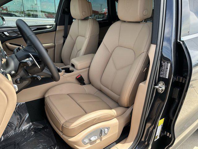 new 2025 Porsche Macan car