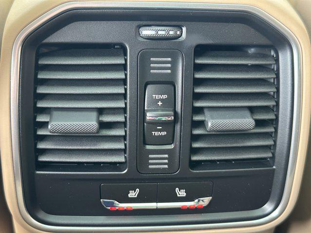new 2025 Porsche Macan car