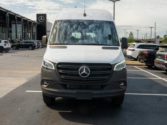 new 2024 Mercedes-Benz Sprinter 3500 car, priced at $77,047