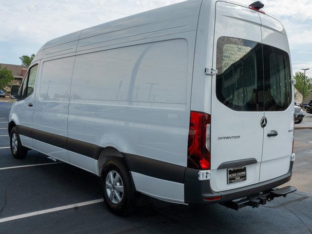 new 2024 Mercedes-Benz Sprinter 3500 car, priced at $77,047