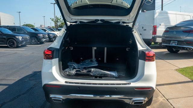 new 2025 Mercedes-Benz GLA 250 car, priced at $47,245