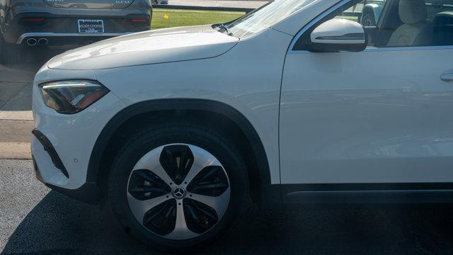 new 2025 Mercedes-Benz GLA 250 car, priced at $47,245