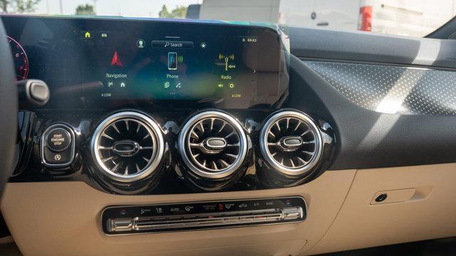new 2025 Mercedes-Benz GLA 250 car, priced at $47,245
