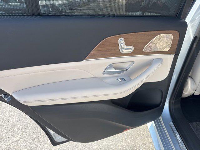new 2025 Mercedes-Benz GLS 450 car, priced at $97,525