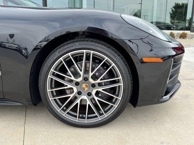 new 2025 Porsche Panamera car