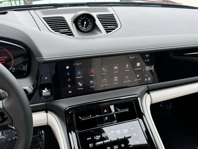 new 2025 Porsche Panamera car