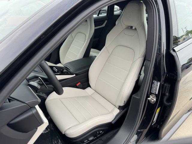 new 2025 Porsche Panamera car