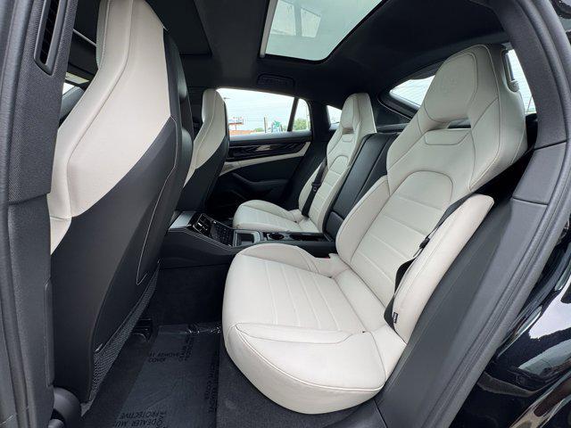 new 2025 Porsche Panamera car