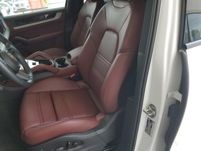 new 2025 Porsche Cayenne car