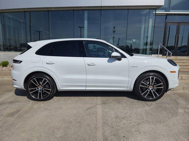 new 2025 Porsche Cayenne car