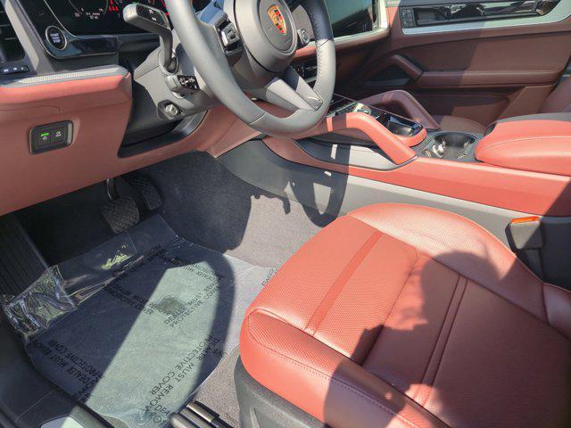 new 2025 Porsche Cayenne car