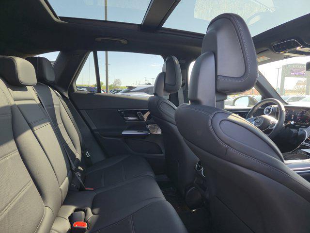 new 2025 Mercedes-Benz GLC 300 car, priced at $56,585