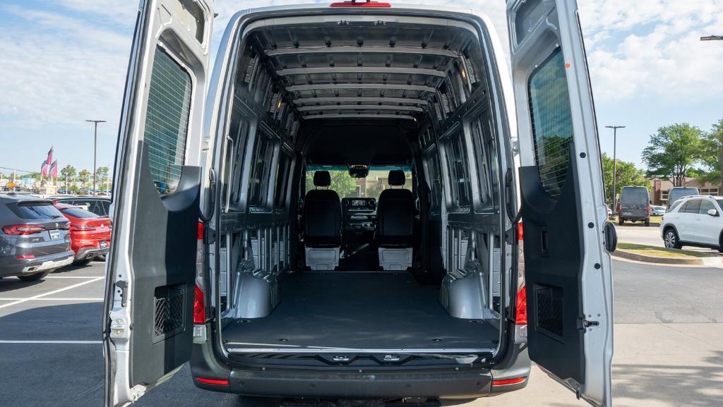 new 2024 Mercedes-Benz Sprinter 2500 car, priced at $70,077