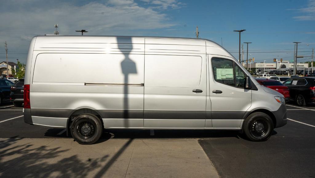 new 2024 Mercedes-Benz Sprinter 2500 car, priced at $70,077