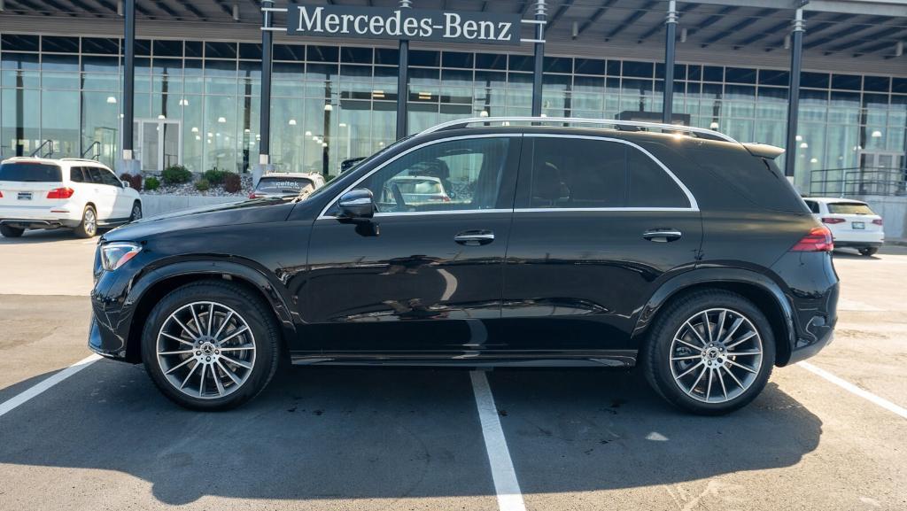 new 2024 Mercedes-Benz GLE 580 car, priced at $96,570