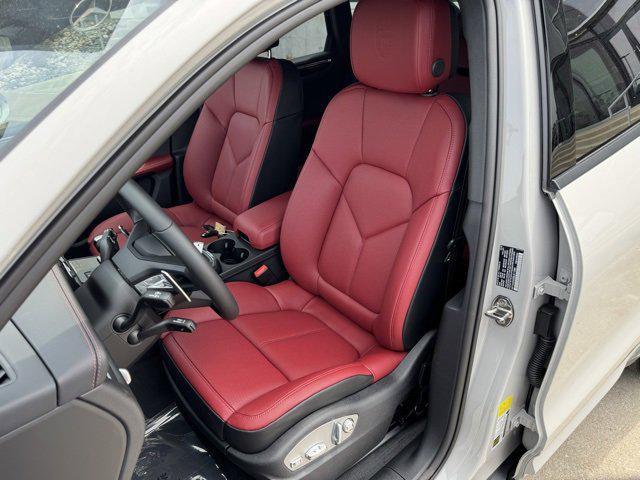new 2025 Porsche Macan car