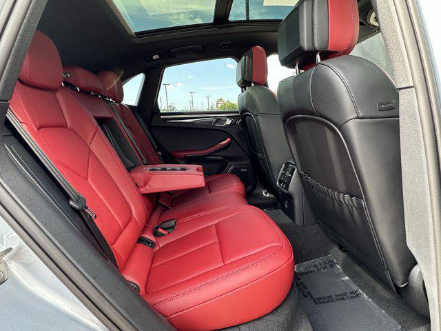 new 2025 Porsche Macan car