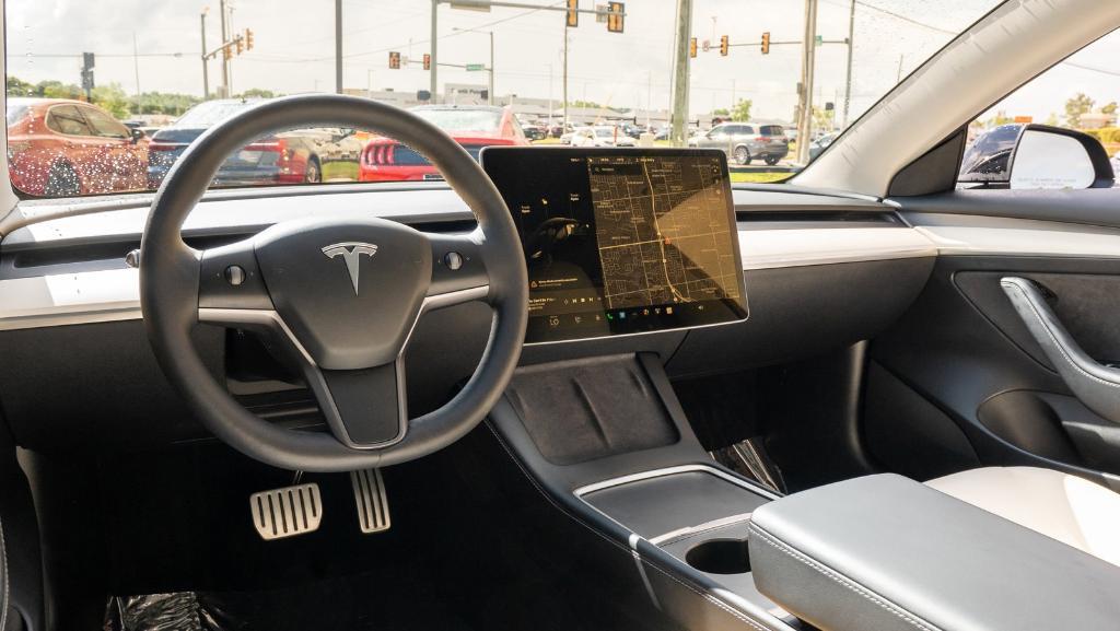 used 2022 Tesla Model 3 car, priced at $35,500