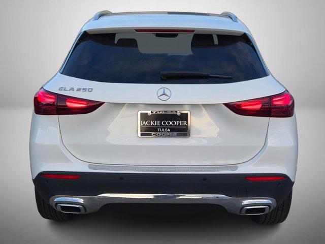new 2025 Mercedes-Benz GLA 250 car, priced at $48,320