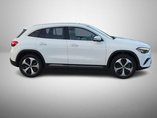 new 2025 Mercedes-Benz GLA 250 car, priced at $48,320