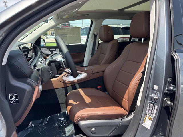 new 2025 Mercedes-Benz GLS 450 car, priced at $96,145