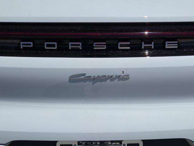 new 2025 Porsche Cayenne car