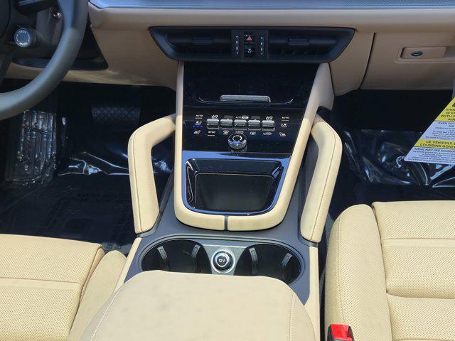 new 2025 Porsche Cayenne car