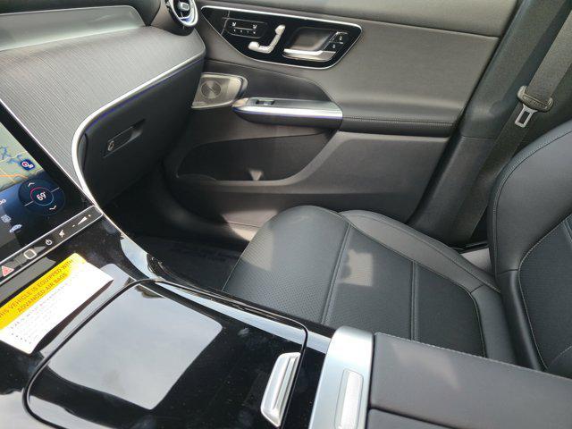 new 2025 Mercedes-Benz GLC 300 car, priced at $60,305