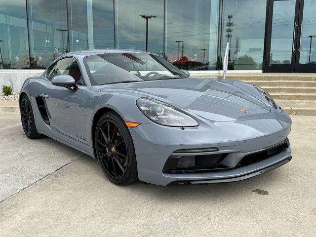 new 2025 Porsche 718 Cayman car