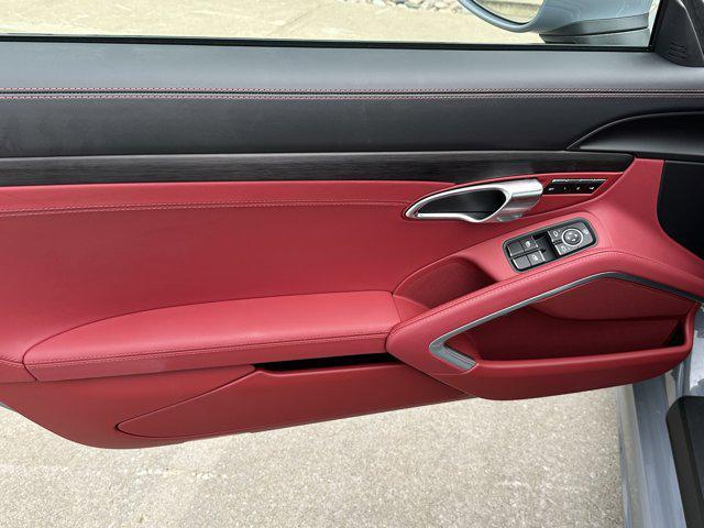 new 2025 Porsche 718 Cayman car