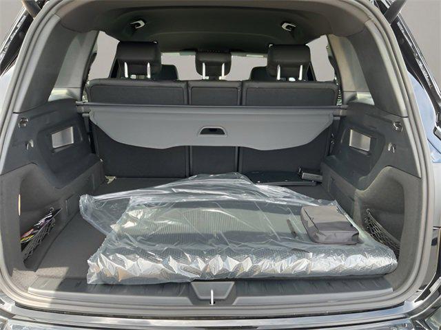 new 2025 Mercedes-Benz GLB 250 car, priced at $48,645