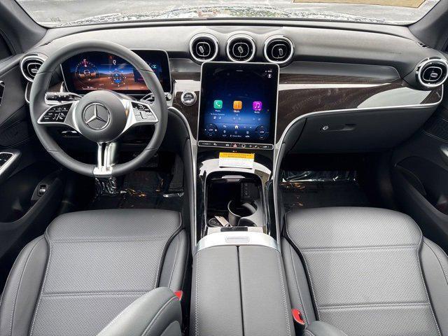 new 2025 Mercedes-Benz GLC 300 car, priced at $55,395