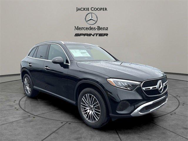 new 2025 Mercedes-Benz GLC 300 car, priced at $55,395
