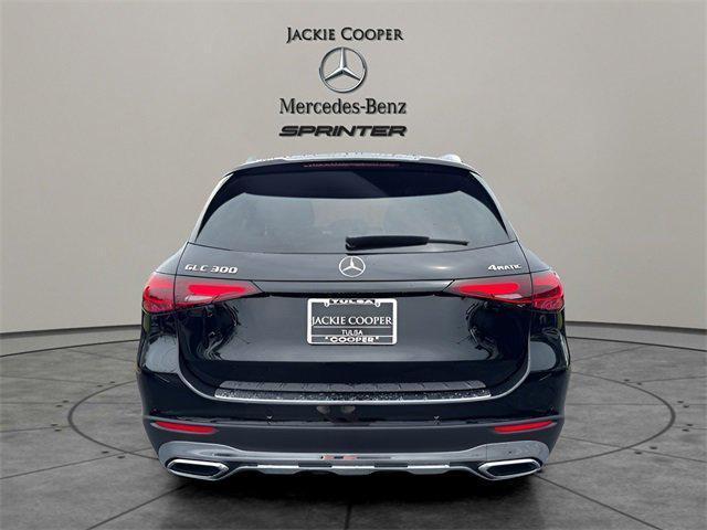 new 2025 Mercedes-Benz GLC 300 car, priced at $55,395