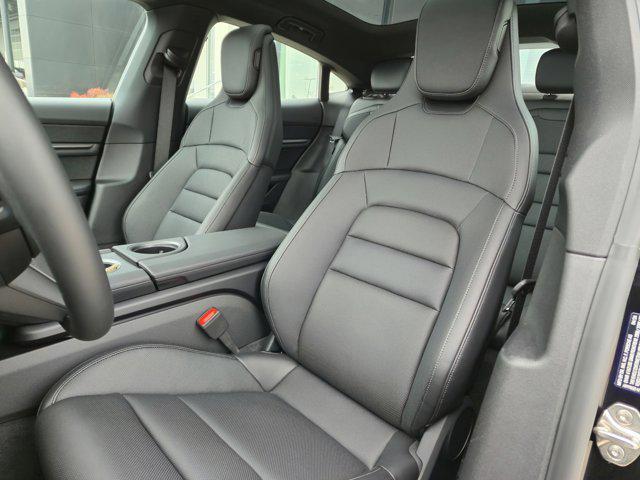 new 2025 Porsche Taycan car