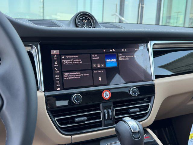new 2025 Porsche Macan car
