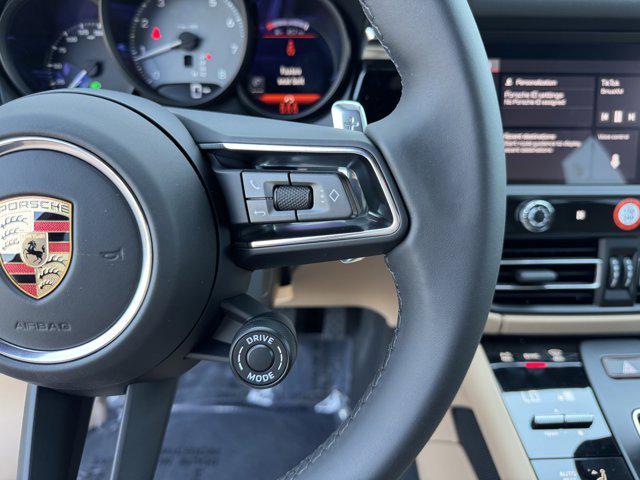 new 2025 Porsche Macan car