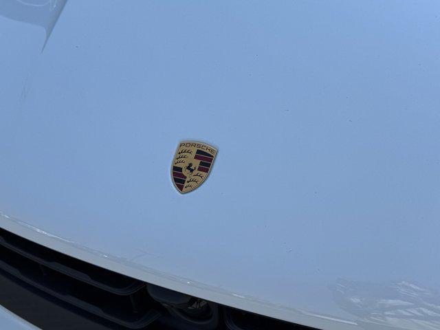 new 2025 Porsche Macan car