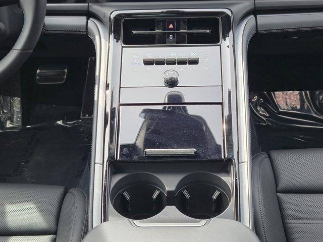 new 2024 Porsche Panamera car