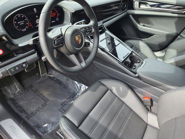 new 2024 Porsche Panamera car
