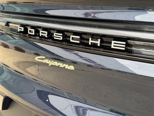 new 2025 Porsche Cayenne car