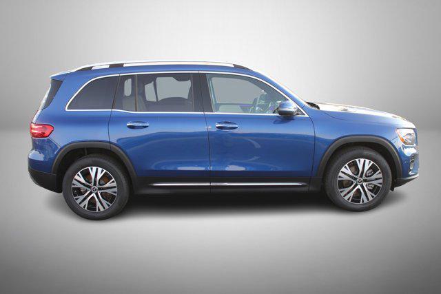 new 2025 Mercedes-Benz GLB 250 car, priced at $51,645