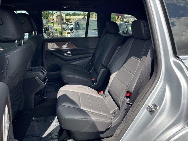 new 2025 Mercedes-Benz GLS 450 car, priced at $95,365