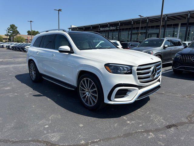 new 2025 Mercedes-Benz GLS 580 car, priced at $117,645